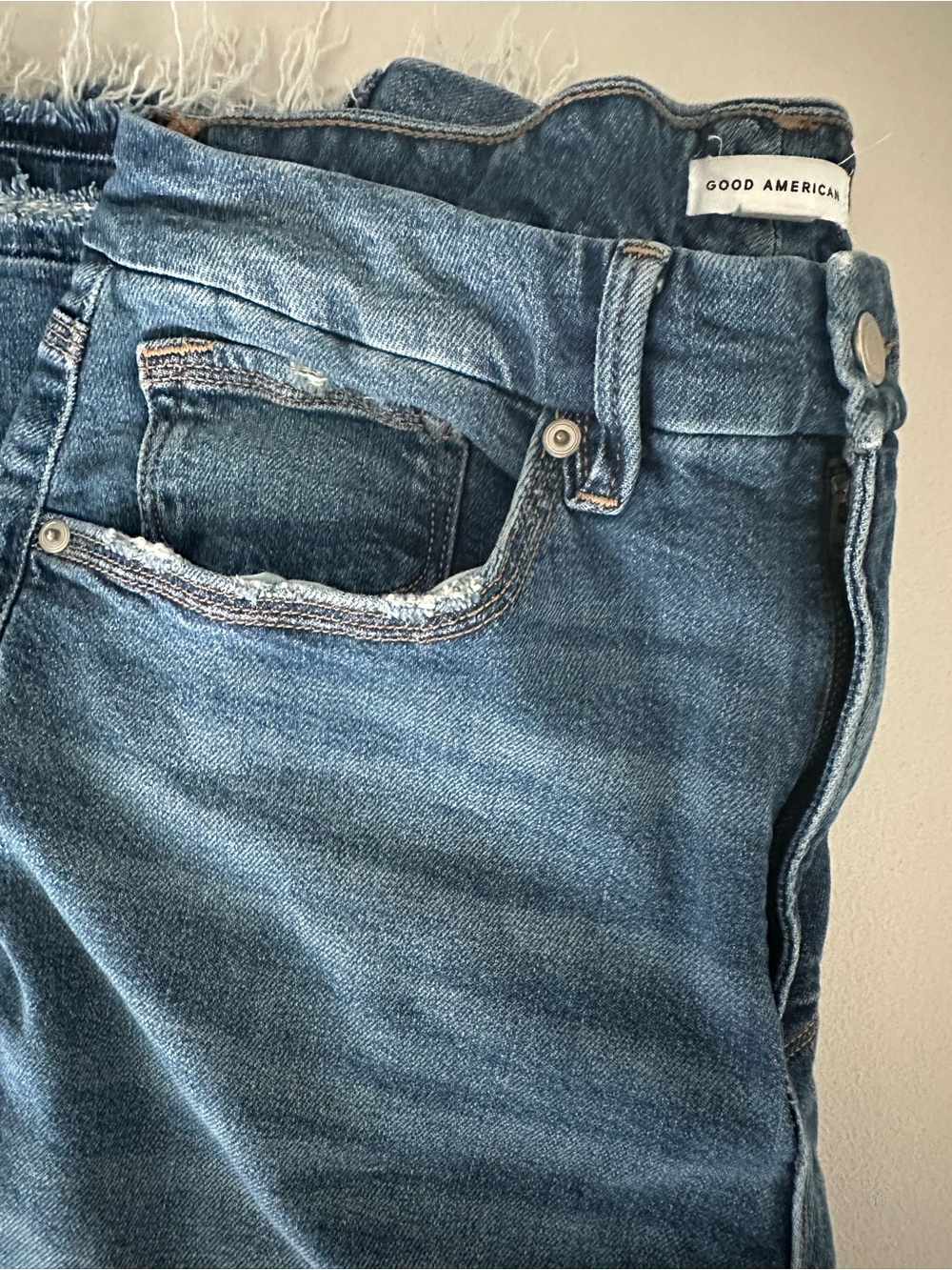 Good American Women’s Good 90’s Jeans Size 8/29 in Medium Blue Wash